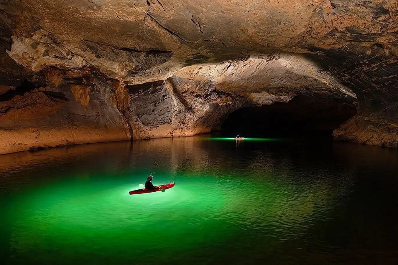 Peut être une image de 1 personne, kayak et Lac Powell